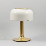 996 3398 TABLE LAMP